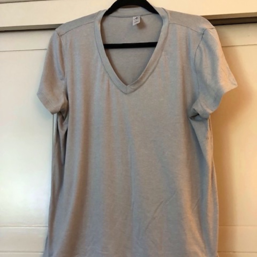 90 Degree by Reflex Women’s activewear Sz Large Short Sleeve Top Grey Super soft